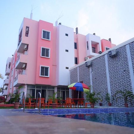 Grand Resort Puri Exterior photo