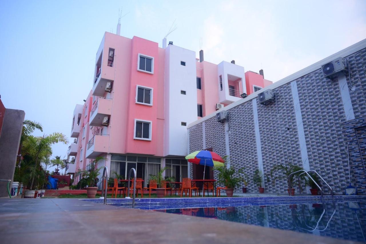 Grand Resort Puri Exterior photo